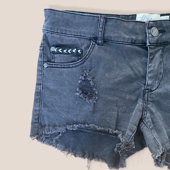 HARLOW Black Faded Jean Shorts - Picture 2 of 4